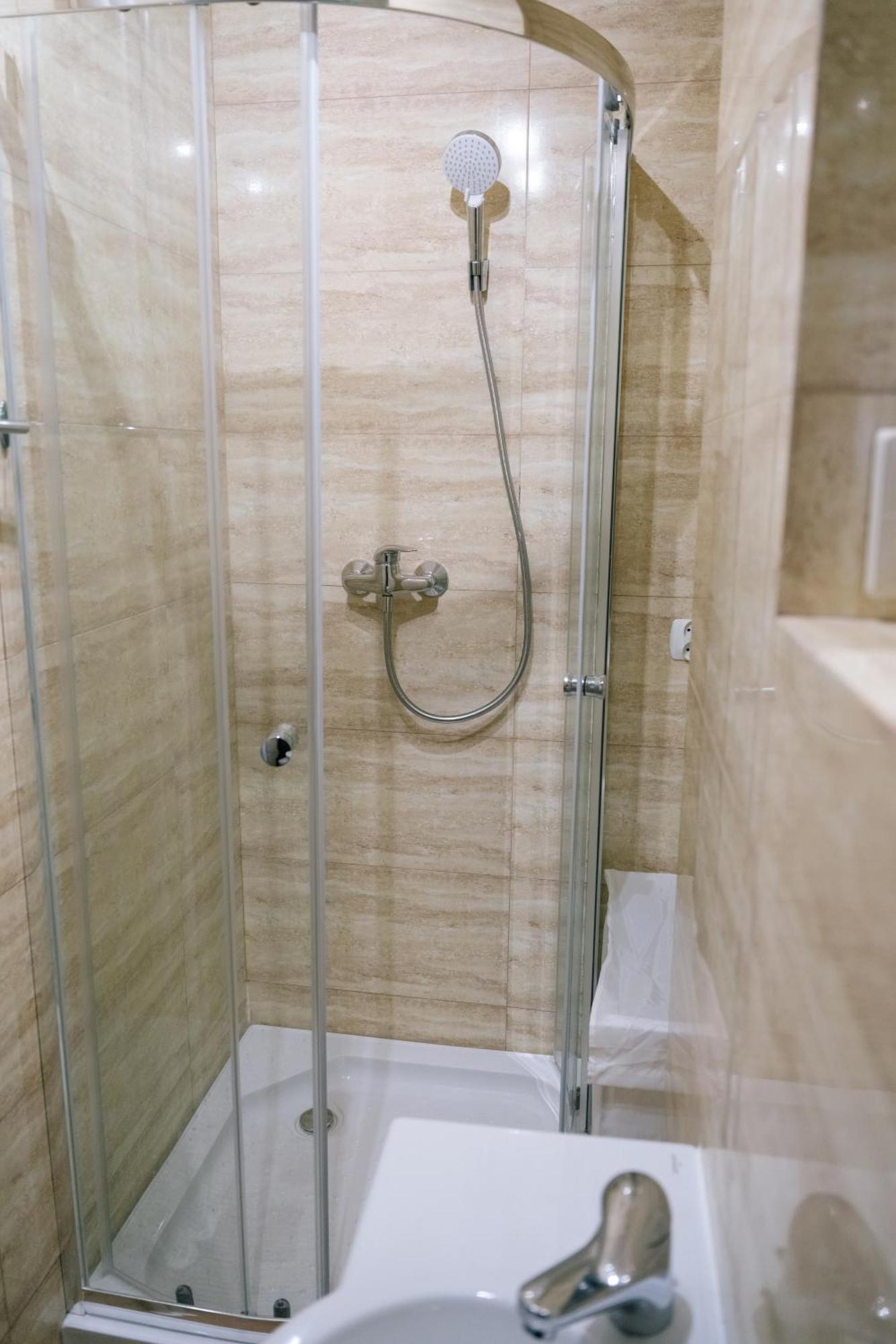 Appartamento Downtown - Location, Metro Nearby - By Rentujemy *
