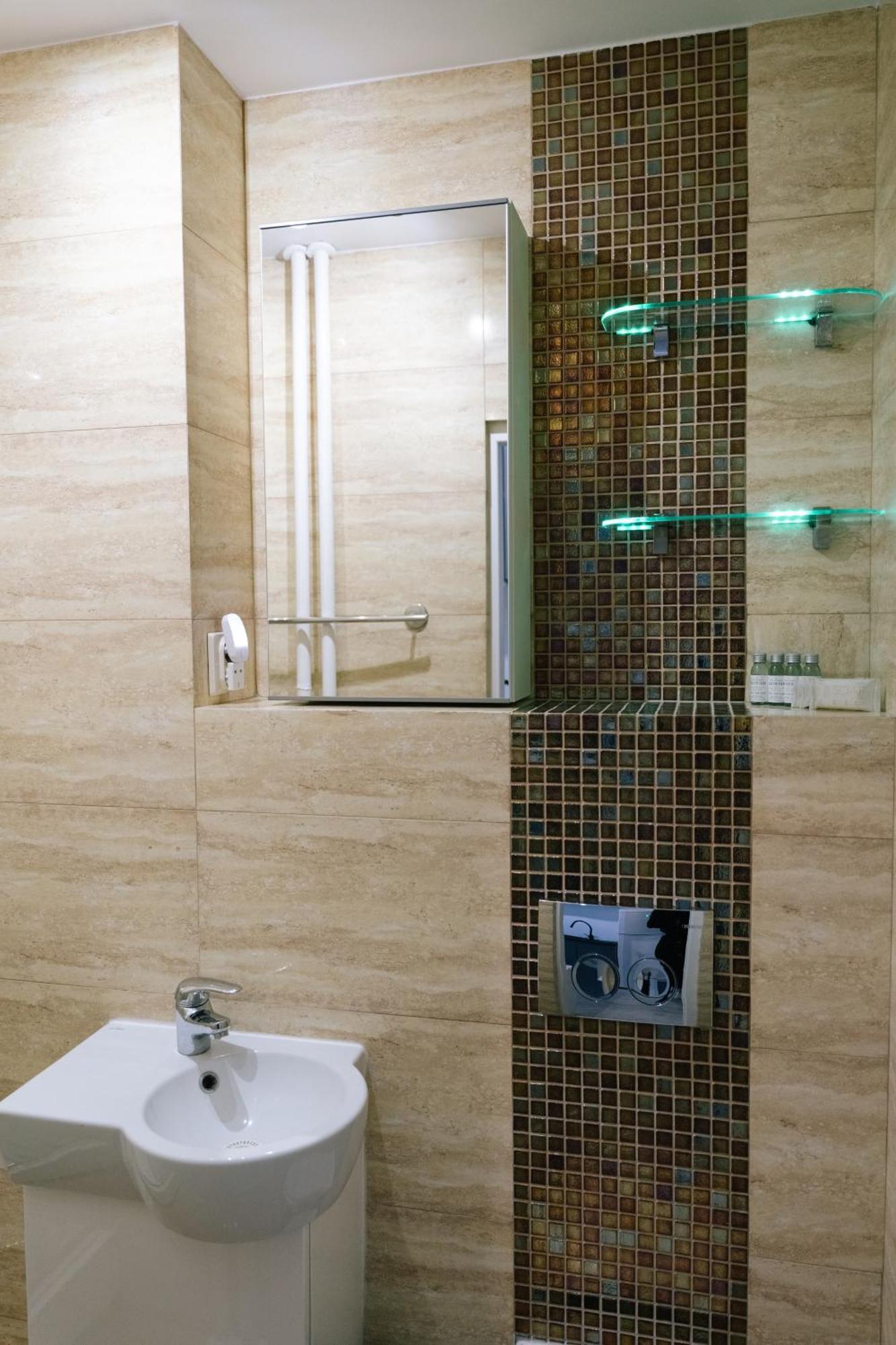 Appartamento Downtown - Location, Metro Nearby - By Rentujemy *