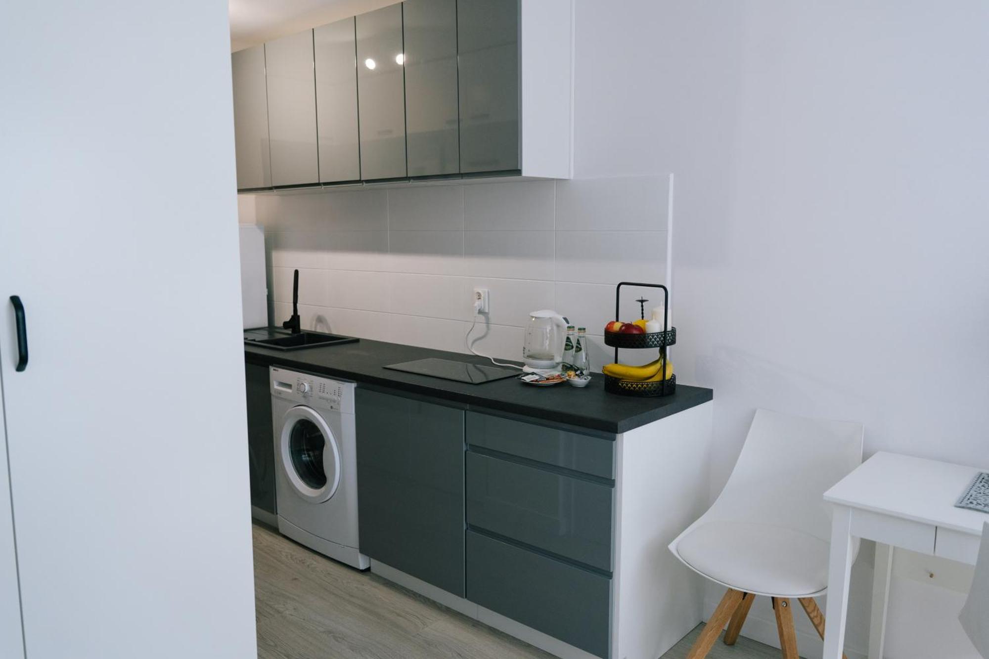 Downtown - Location, Metro Nearby - By Rentujemy Apartment Warschau